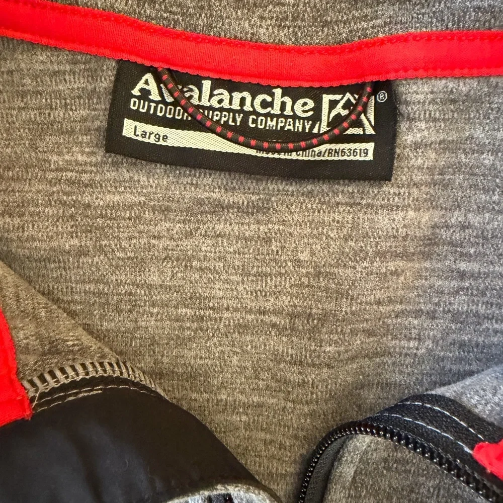 Avalanche Men's Gray Zip-Up Fleece
